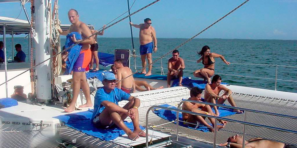 Crociera del Sole e bagno interattivo con i delfini